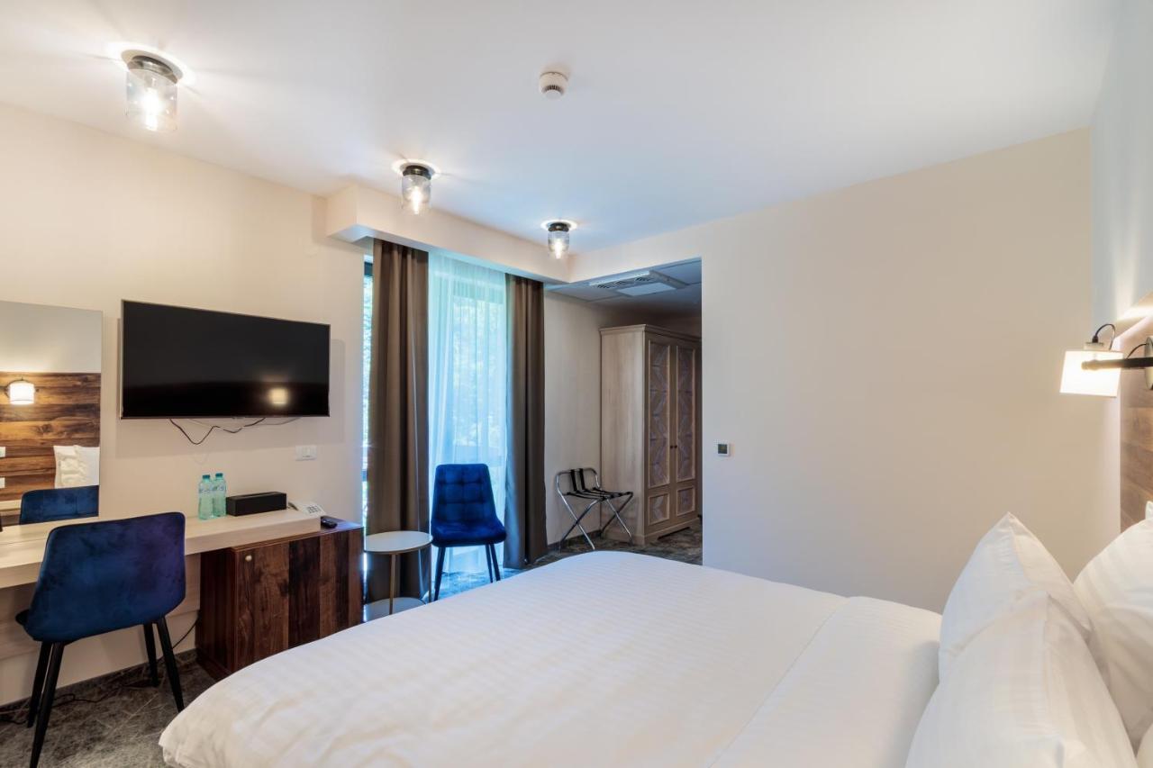 River Hotel & Spa Кэлимэнешти Экстерьер фото