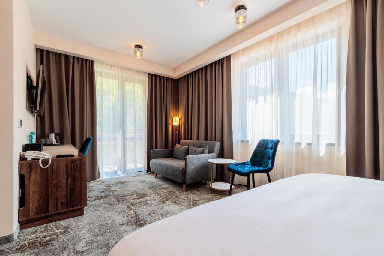 River Hotel & Spa Кэлимэнешти Экстерьер фото