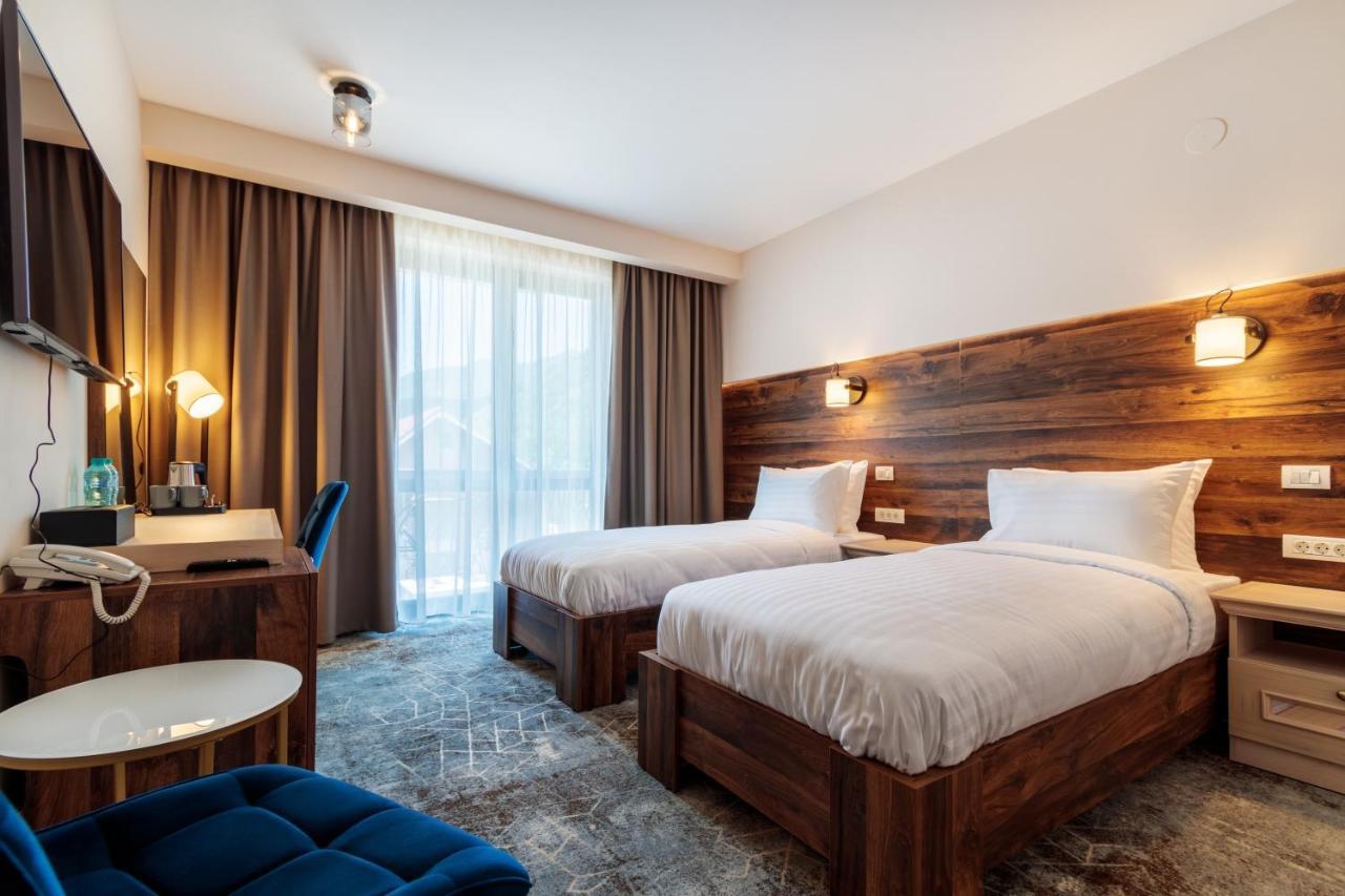 River Hotel & Spa Кэлимэнешти Экстерьер фото