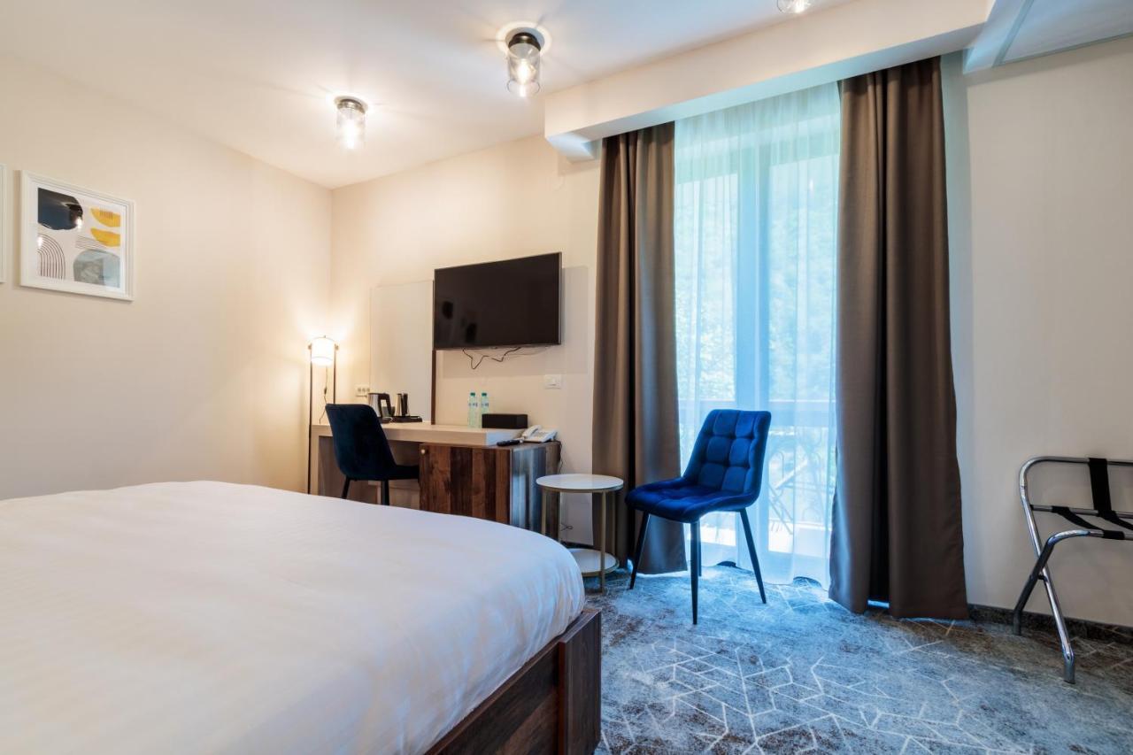 River Hotel & Spa Кэлимэнешти Экстерьер фото
