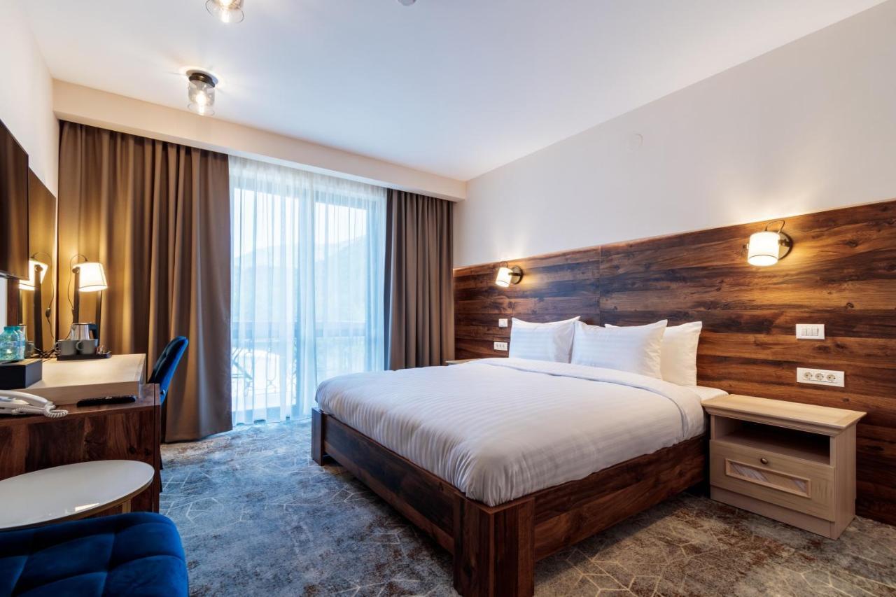 River Hotel & Spa Кэлимэнешти Экстерьер фото