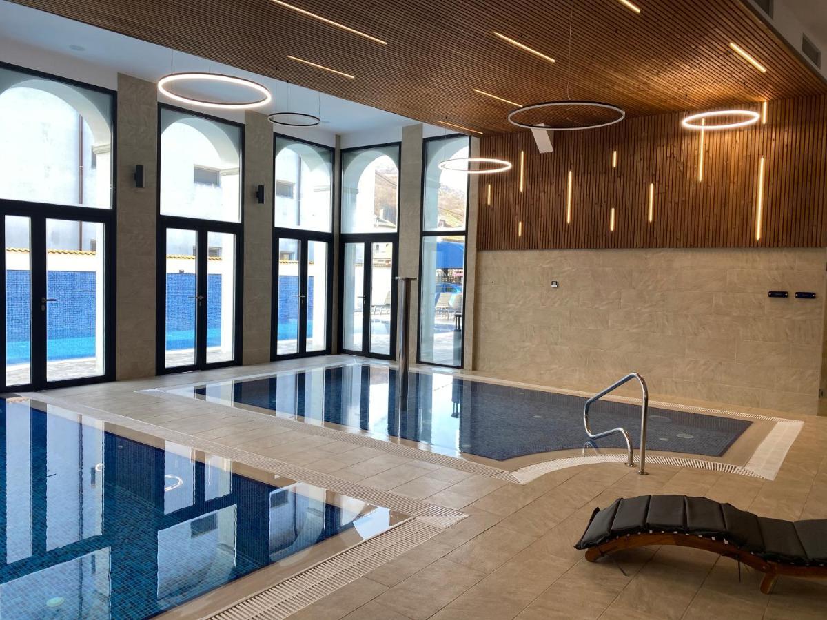 River Hotel & Spa Кэлимэнешти Экстерьер фото